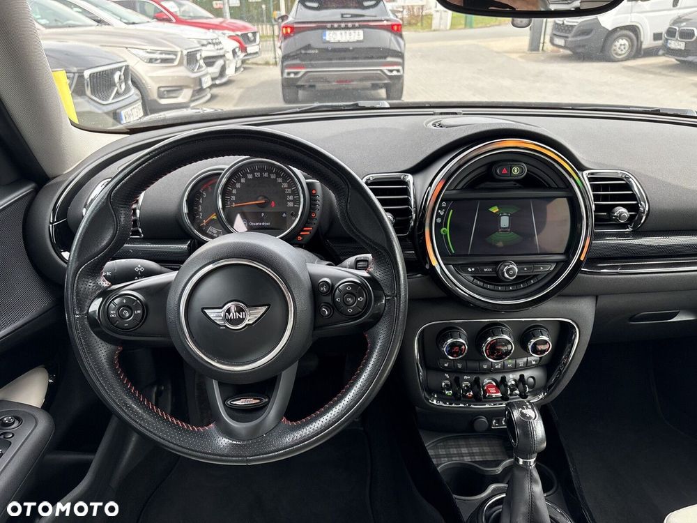 MINI Clubman Cooper D - 10