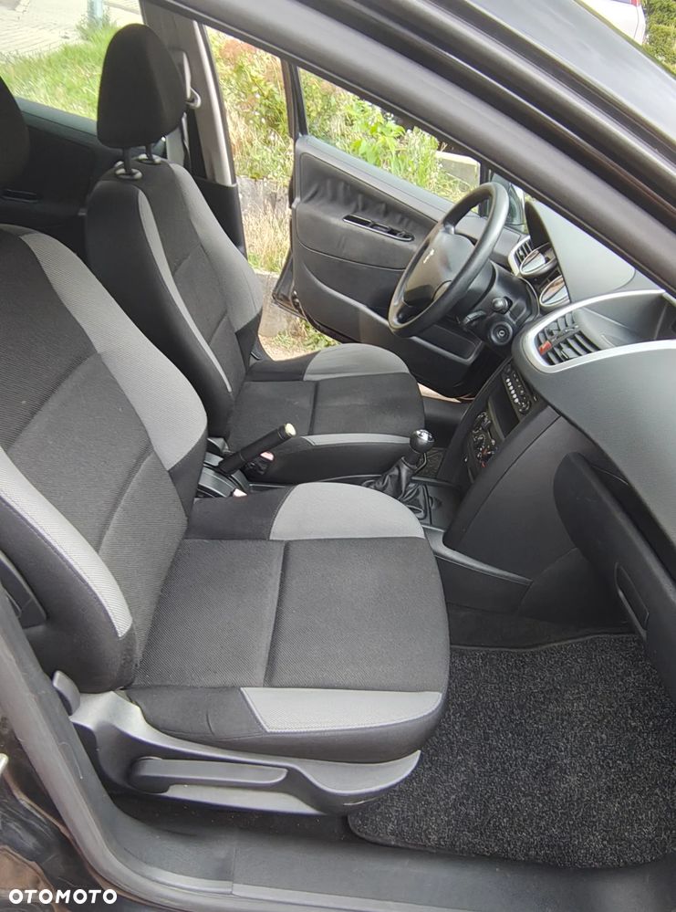 Peugeot 207 1.4 16V Presence - 8