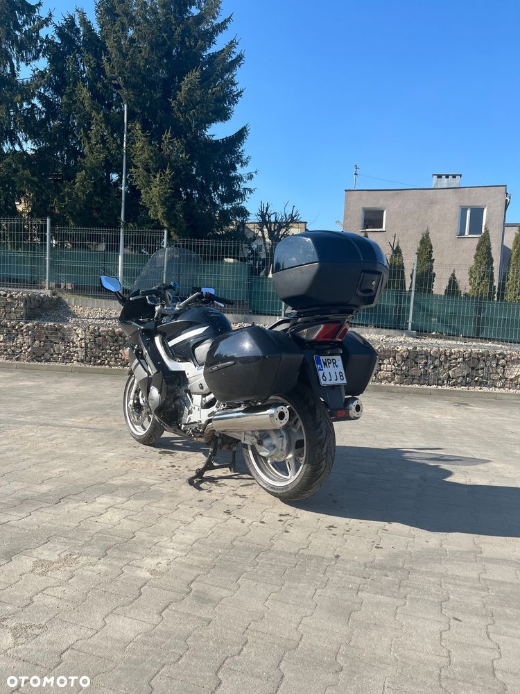Yamaha FJR - 4