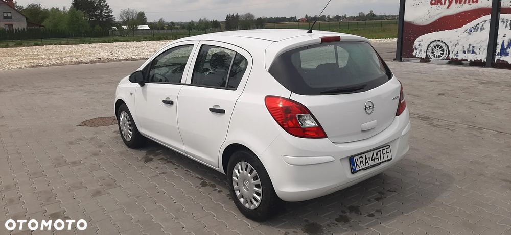 Opel Corsa - 18