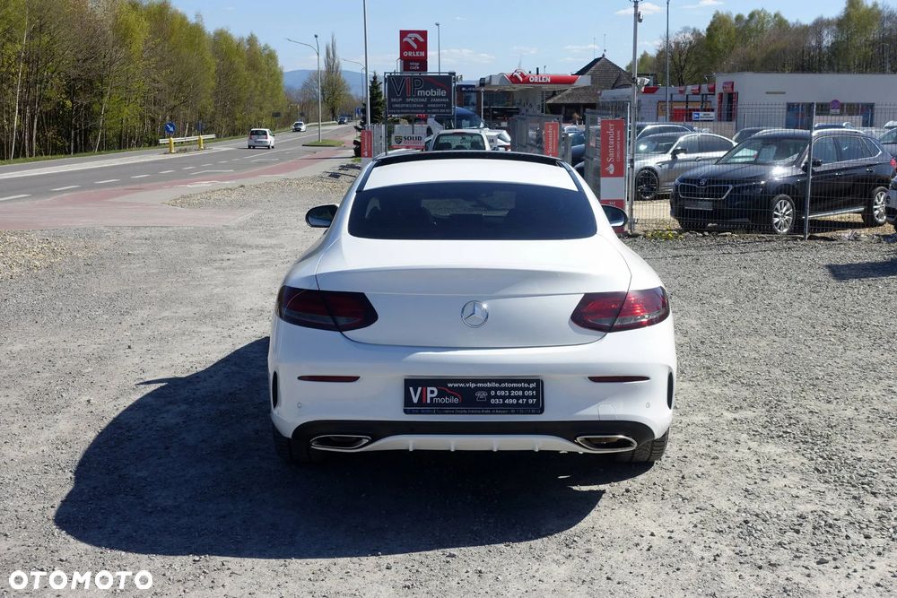 Mercedes-Benz Klasa C 200 4Matic 9G-TRONIC - 6
