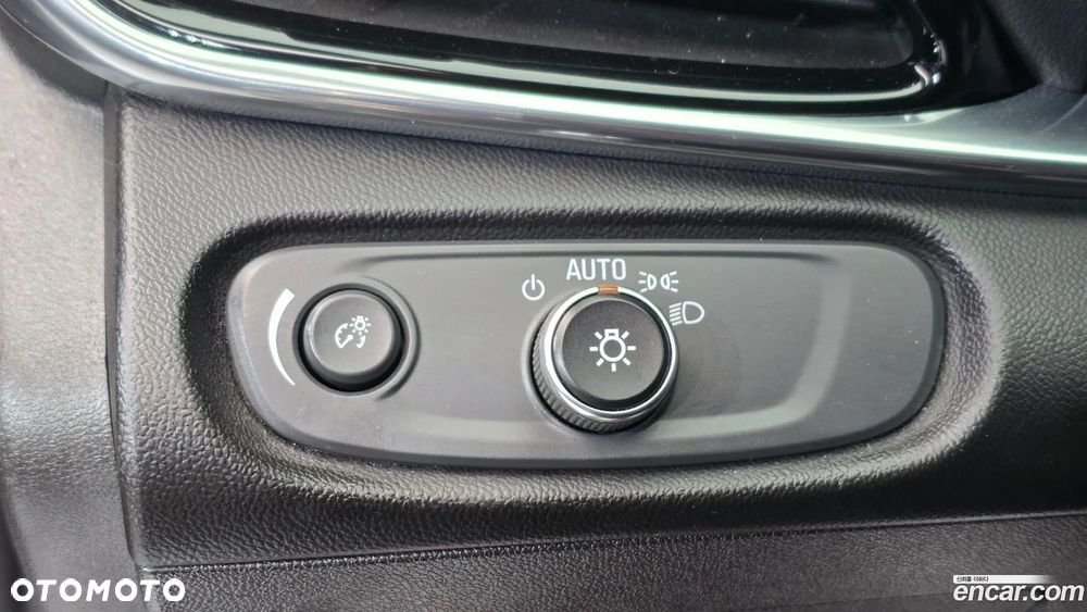 Chevrolet Volt - 18