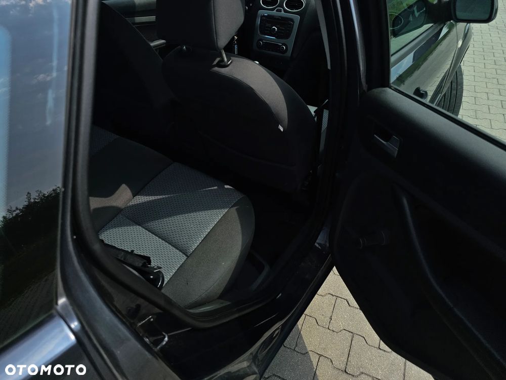 Ford Focus - 13