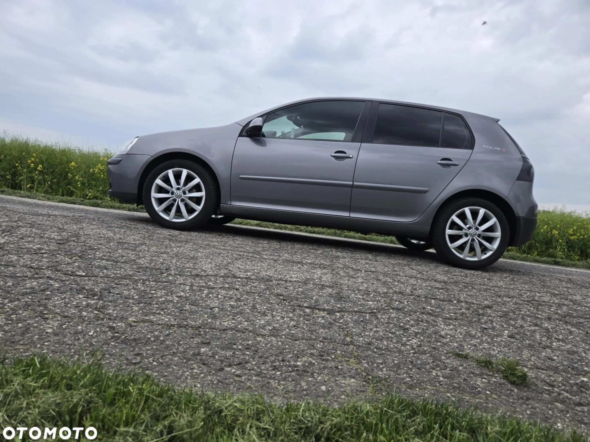 Volkswagen Golf V 2.0 TDI DPF Comfortline - 3