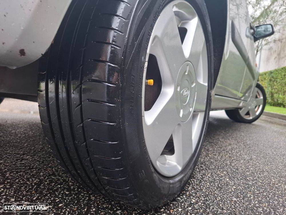 Ford Fiesta 1.25 Connection - 11