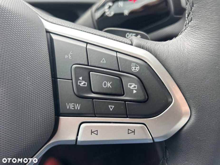 Volkswagen T-Roc 1.5 eTSI Life DSG - 8