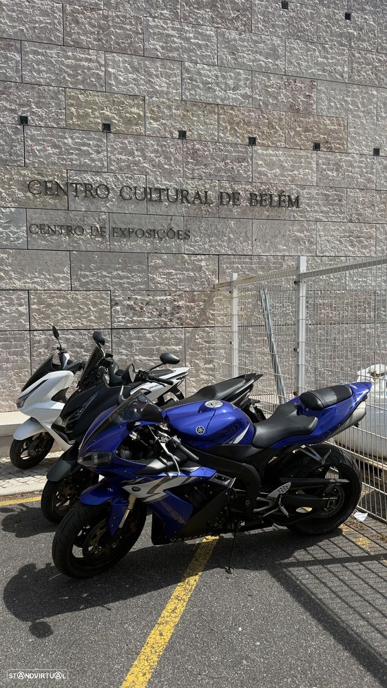 Yamaha YZF - 1