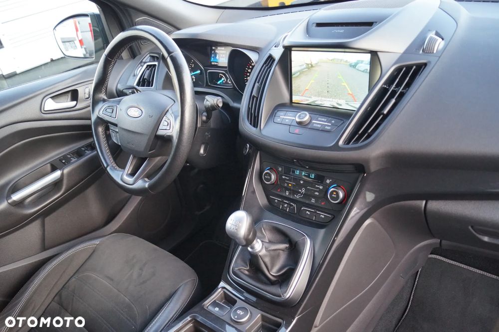 Ford Kuga 1.5 EcoBoost FWD ST-Line Black ASS MMT6 - 37