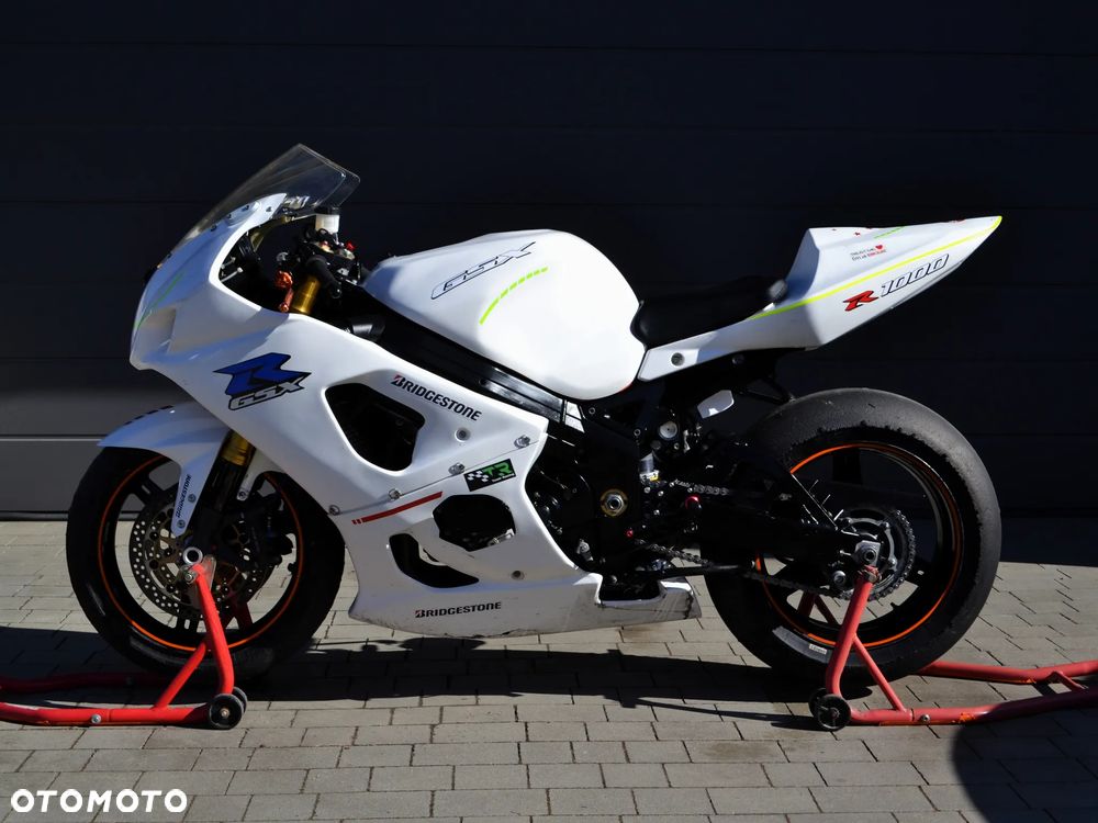 Suzuki GSX-R - 1