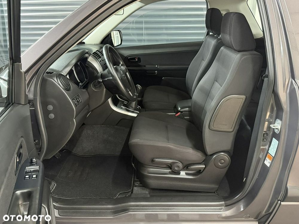 Suzuki Grand Vitara - 11