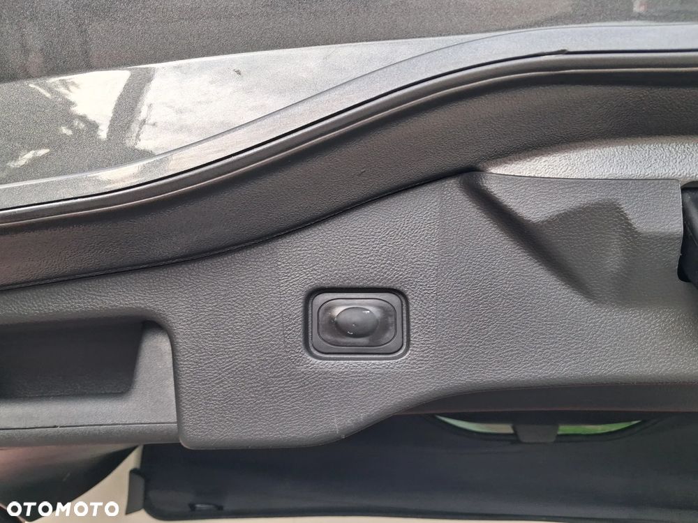 Ford Mondeo 2.0 EcoBlue Titanium - 27