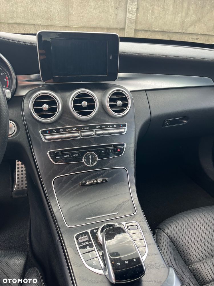 Mercedes-Benz Klasa C 450 AMG 4Matic 7G-TRONIC - 11