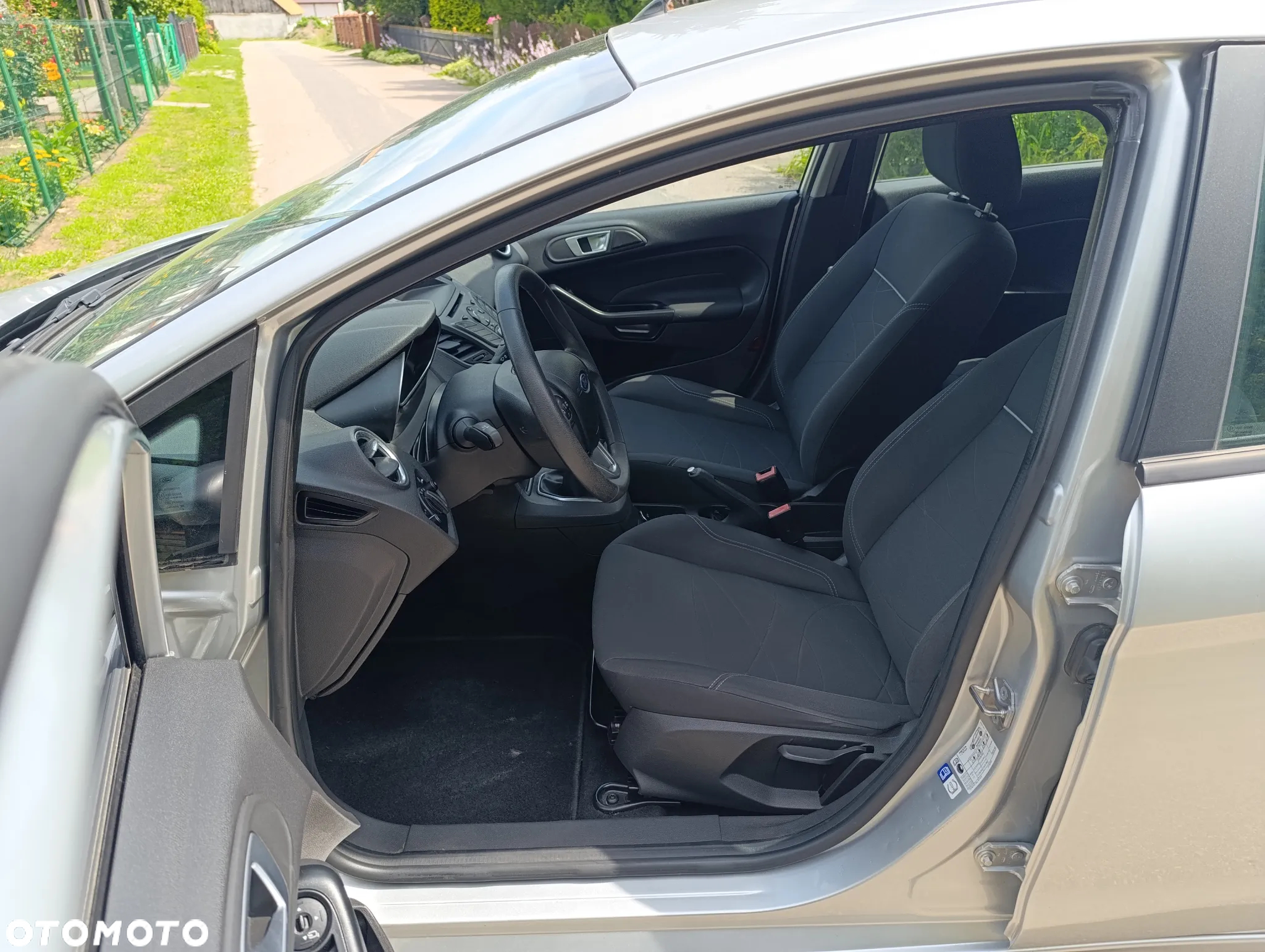 Ford Fiesta 1.6 TDCI Individual - 17