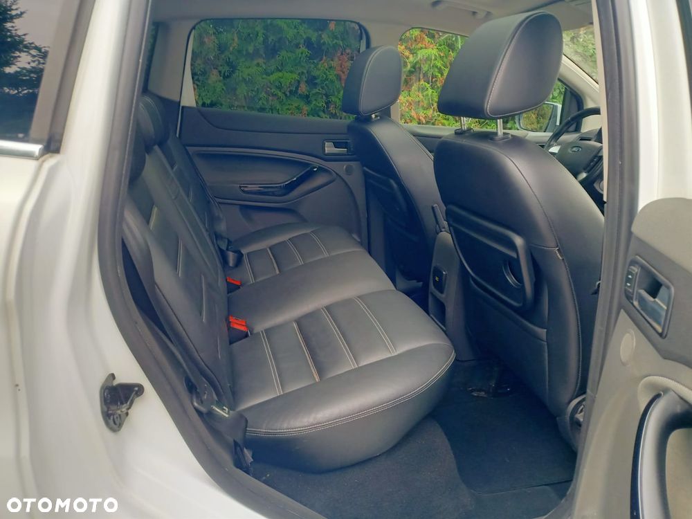 Ford Kuga 2.0 TDCi 4x4 Titanium - 8