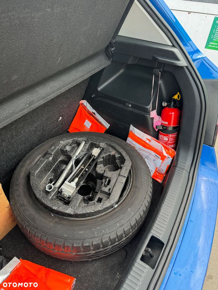 Skoda Fabia 1.0 Active - 10