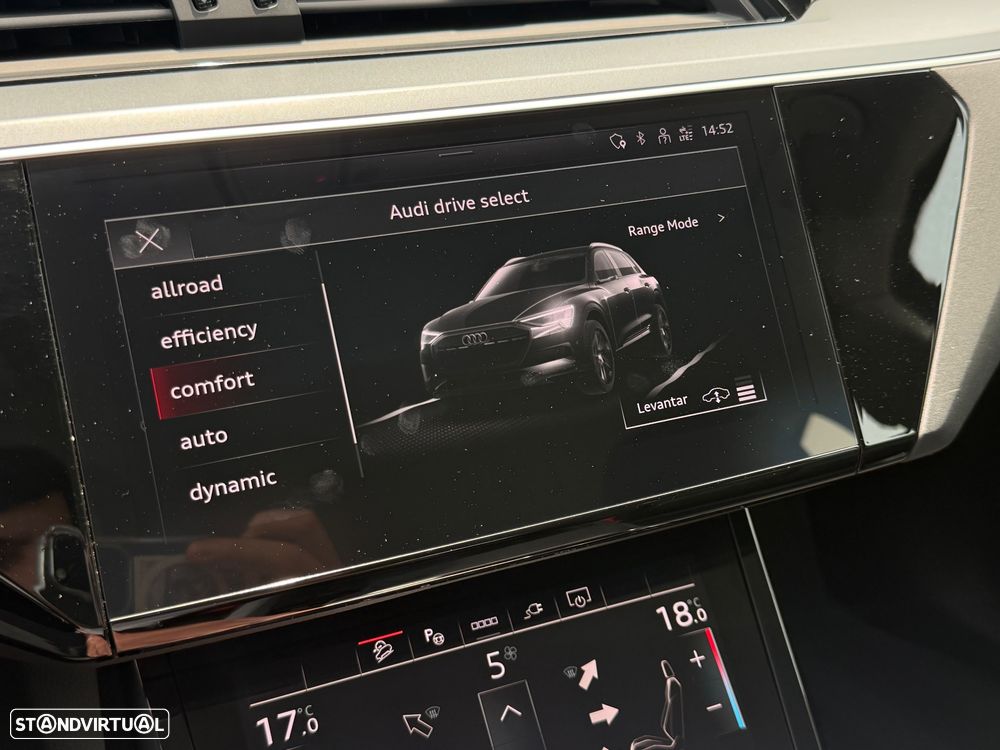 Audi e-tron 50 quattro S line - 28