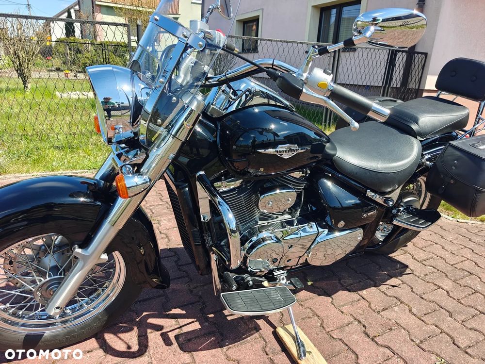 Suzuki Intruder - 17