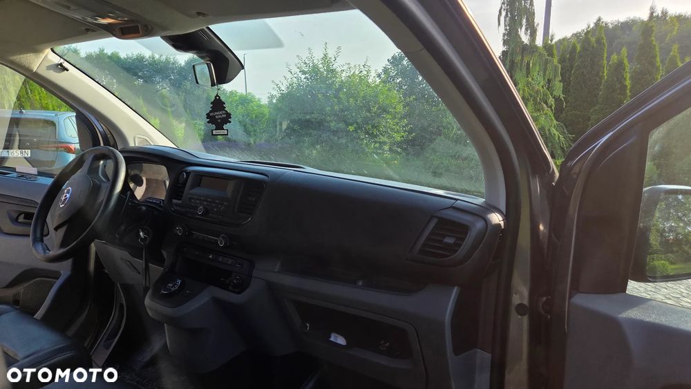 Toyota PRO ACE - 4