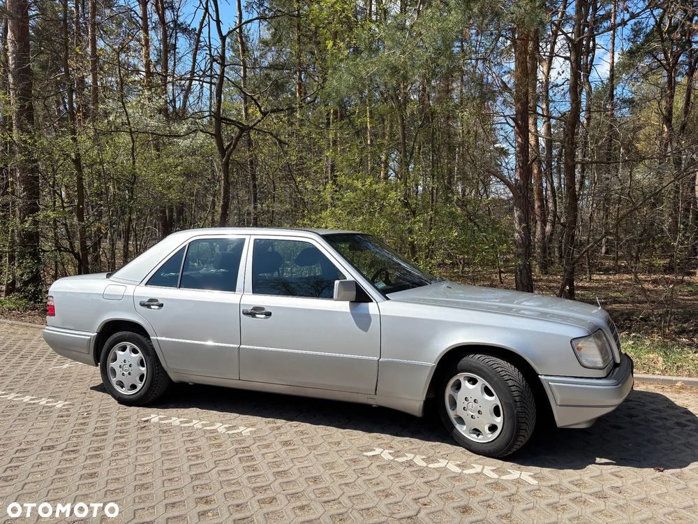 Mercedes-Benz Klasa E - 14