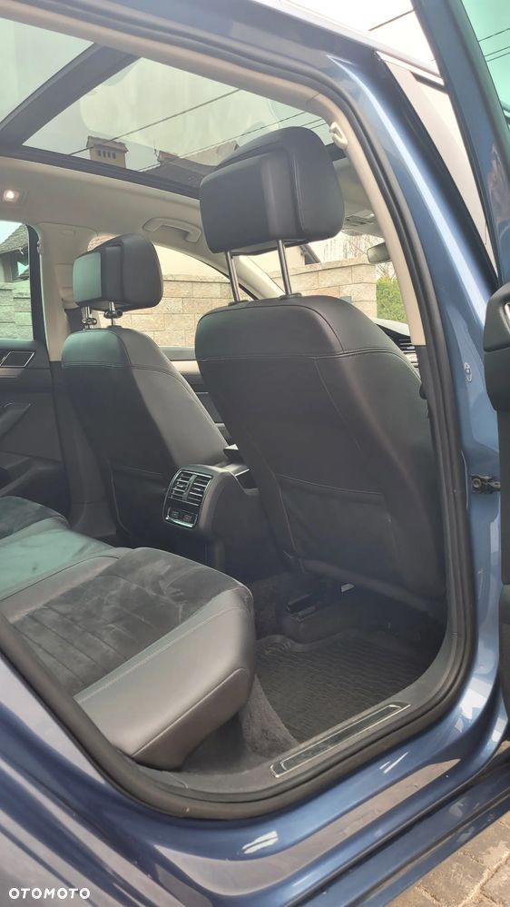 Volkswagen Passat - 13