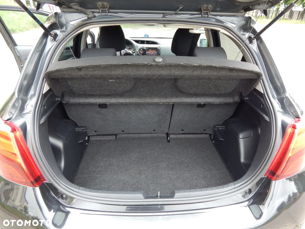 Toyota Yaris 1.33 Premium - 23