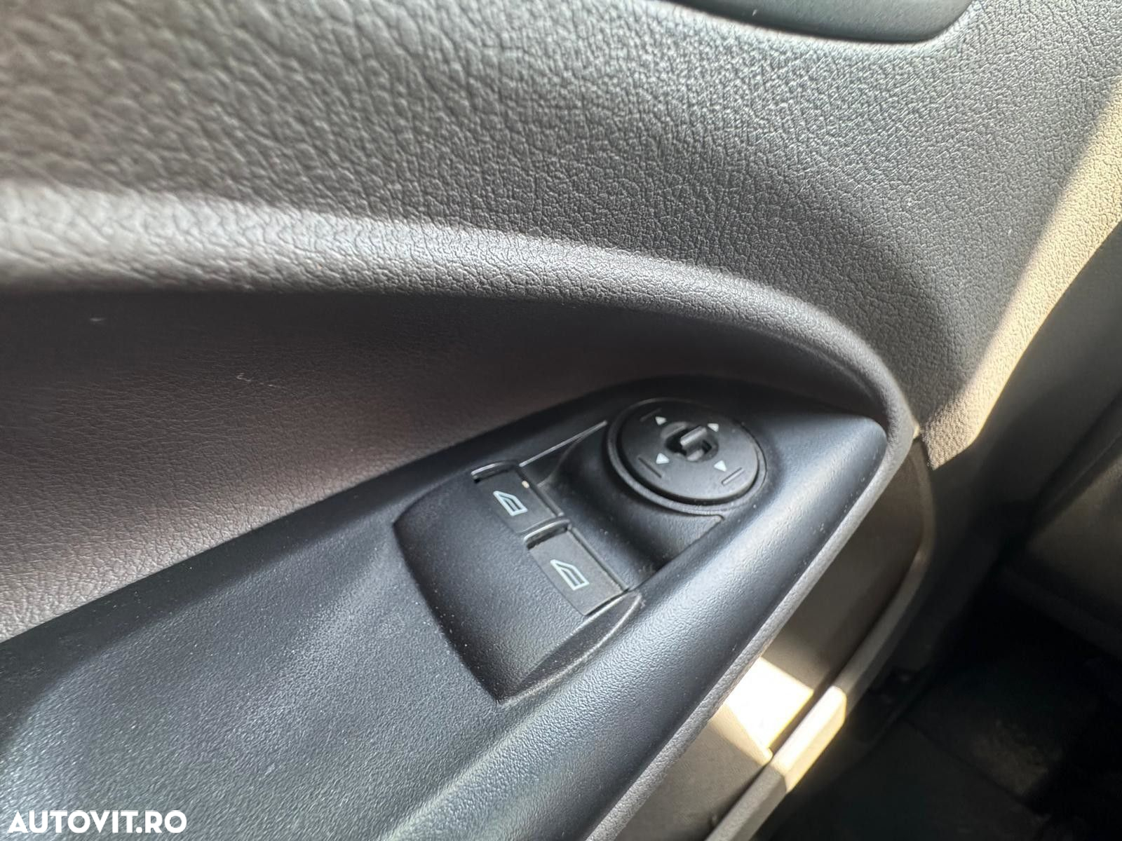 Ford Transit Connect - 14