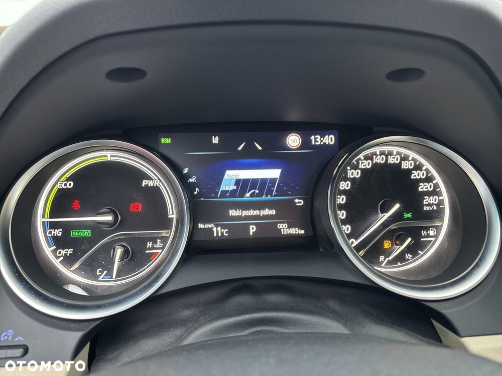 Toyota Camry 2.5 Hybrid Executive CVT - 17