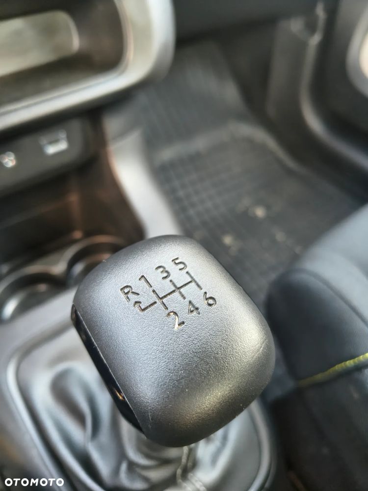 Citroën C3 BlueHDi 100 S&S FEEL PACK - 10