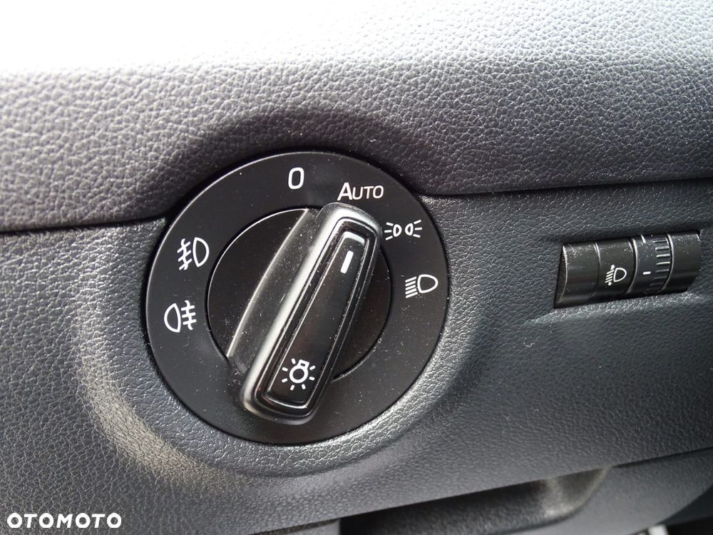 Skoda Octavia 1.6 TDI Active - 10