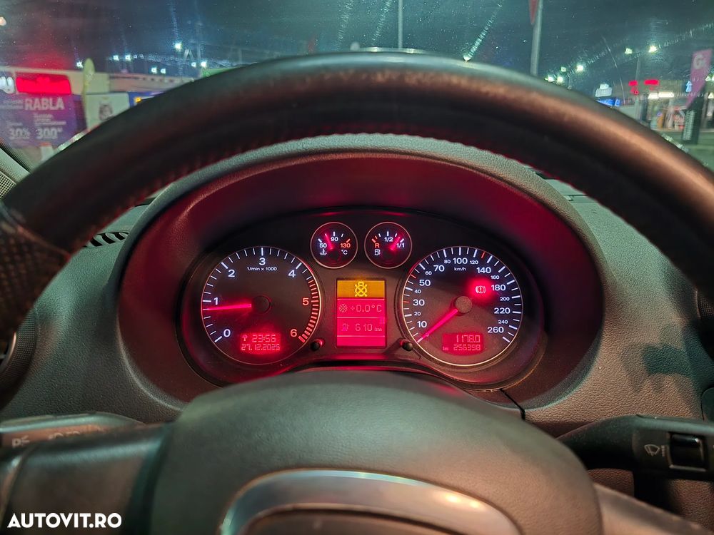 Audi A3 2.0 TDI DPF Ambiente - 17