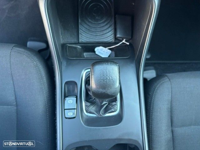 Volvo XC 40 1.5 T3 Tech Edition - 12