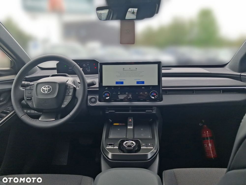 Toyota C-HR+ - 13
