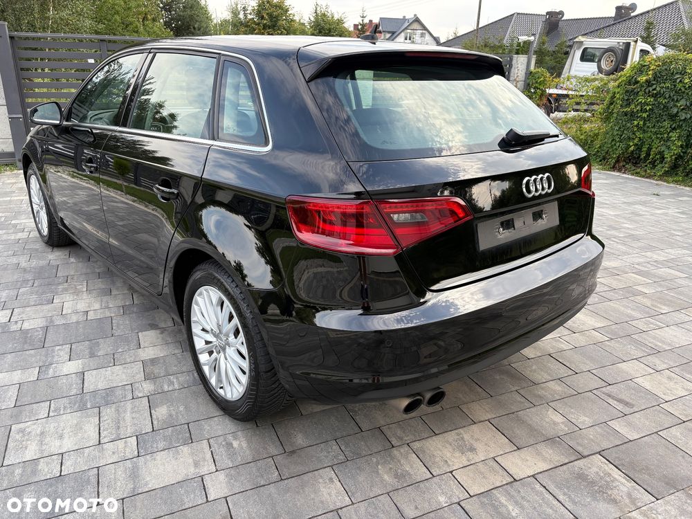 Audi A3 Sportback 1.4 TFSI Ambiente - 4