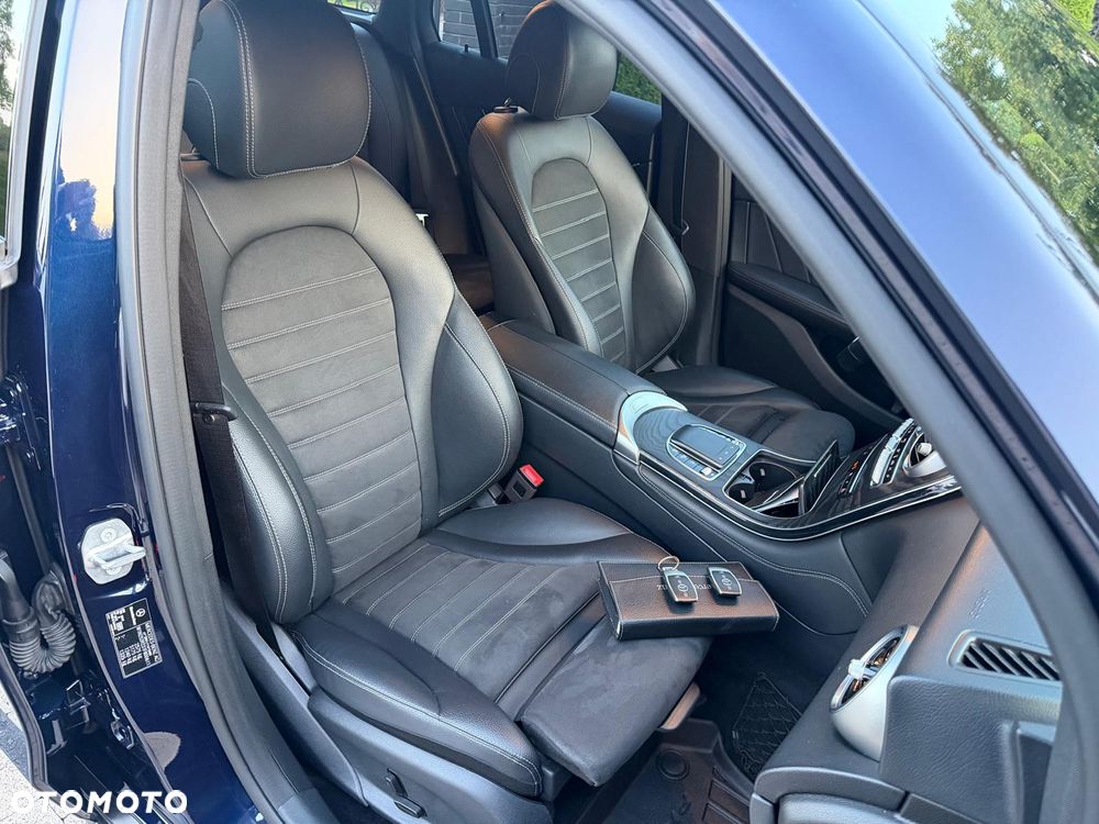 Mercedes-Benz GLC 400 d 4Matic 9G-TRONIC AMG Line - 24