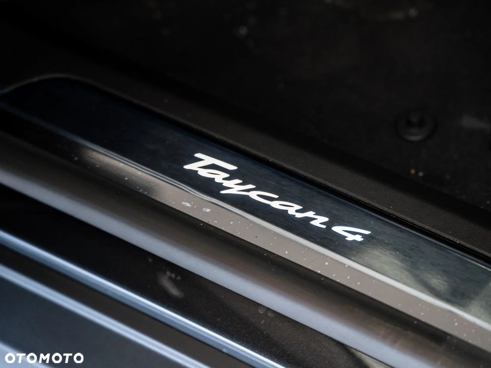 Porsche Taycan 105kWh 4 - 21
