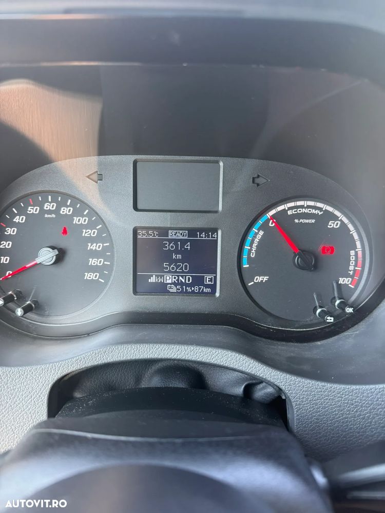 Mercedes-Benz eSprinter - 16