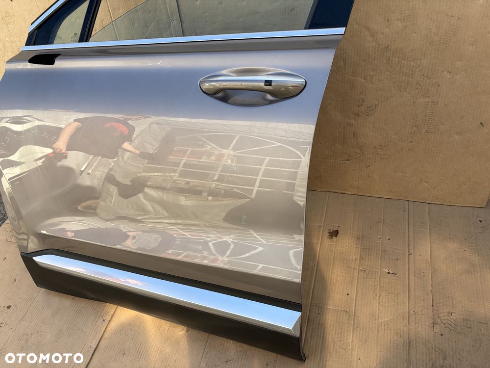 Drzwi lewe przód Hyundai Santa fe IV 18+ kolor.Y2B kompletne z szybą - 3