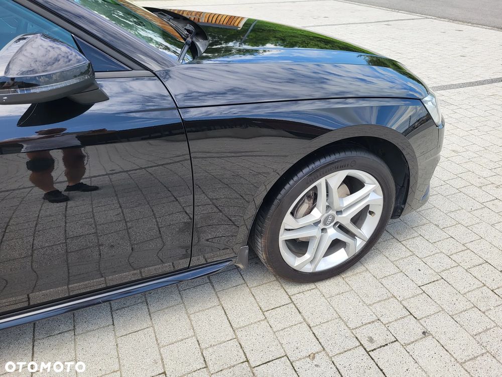Audi A4 Avant 40 TDI quattro S tronic - 19