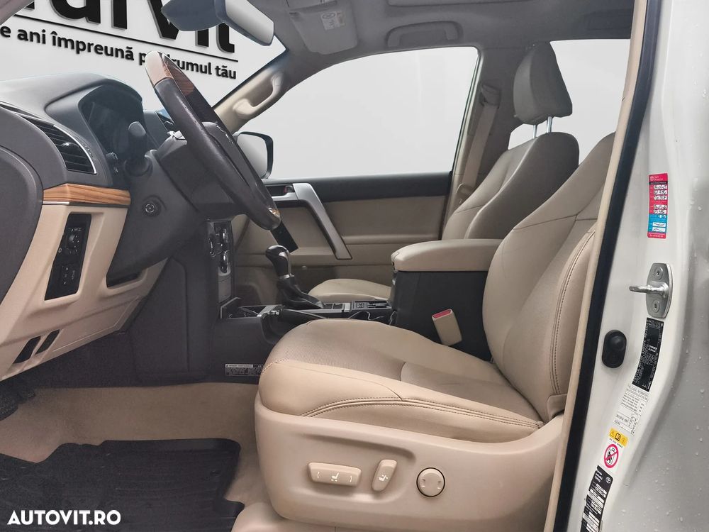 Toyota Land Cruiser - 9