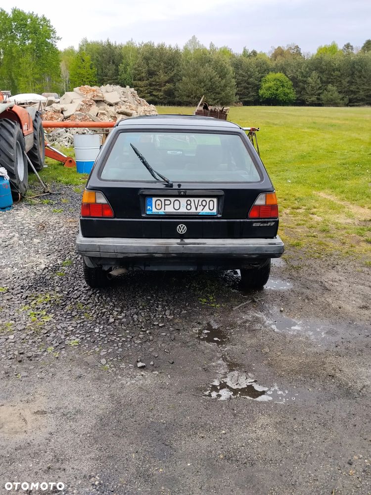 Volkswagen Golf 1.6 GL D - 3