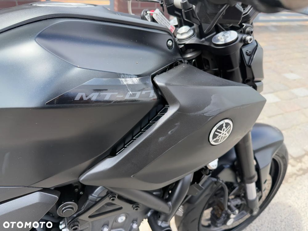 Yamaha MT - 33