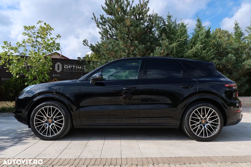 Porsche Cayenne - 4