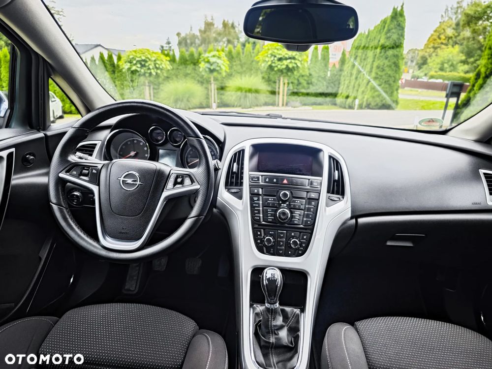 Opel Astra 1.6 Turbo Sport - 19