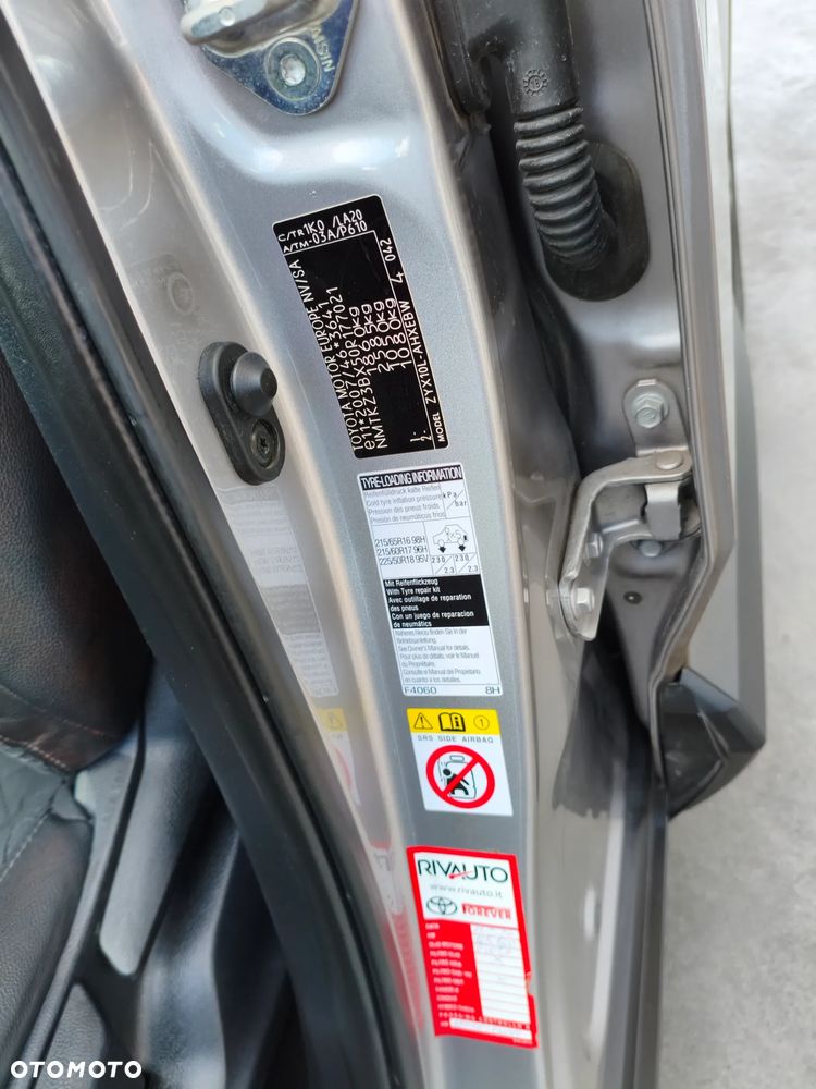 Toyota C-HR Business-Edition - 35