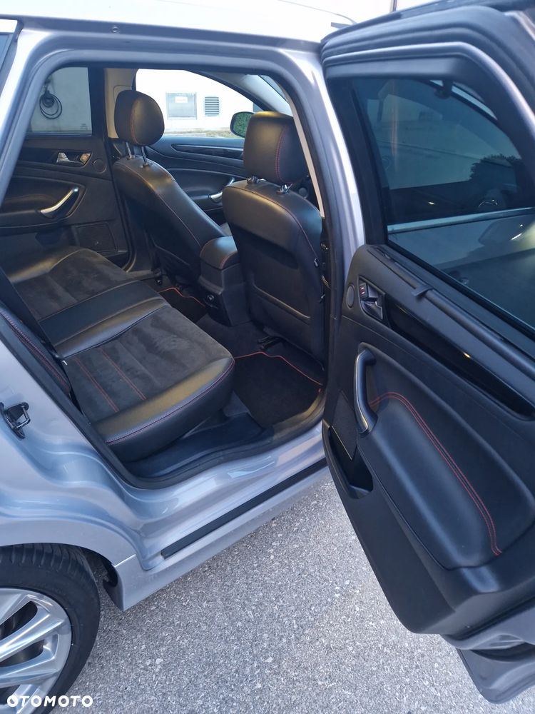Ford Mondeo 2.2 TDCi Titanium S - 16