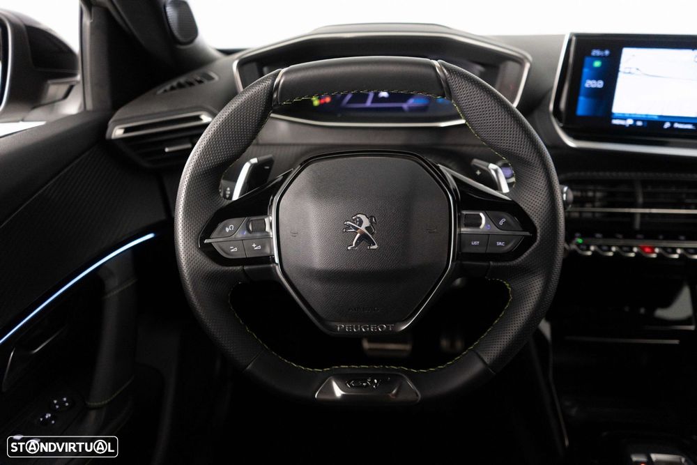 Peugeot 2008 1.2 PureTech GT Pack EAT8 - 26