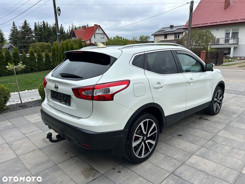 Nissan Qashqai 1.6 dCi Xtronic TEKNA+ - 8