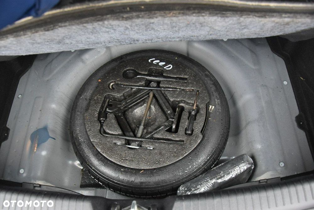 Kia Ceed 1.4 CVVT Edition 7 - 21