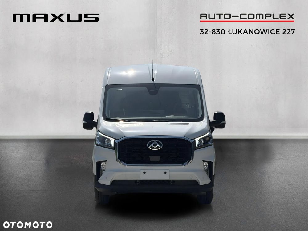 Maxus Deliver 9 - 9