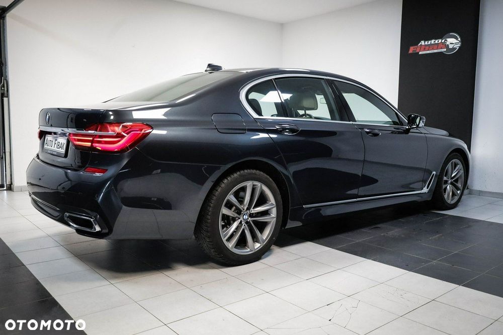 BMW Seria 7 - 15